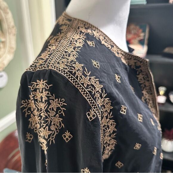 Neiman Marcus Silk Black and Tan Embroidered Tunic Top Size M - Picture 4 of 10